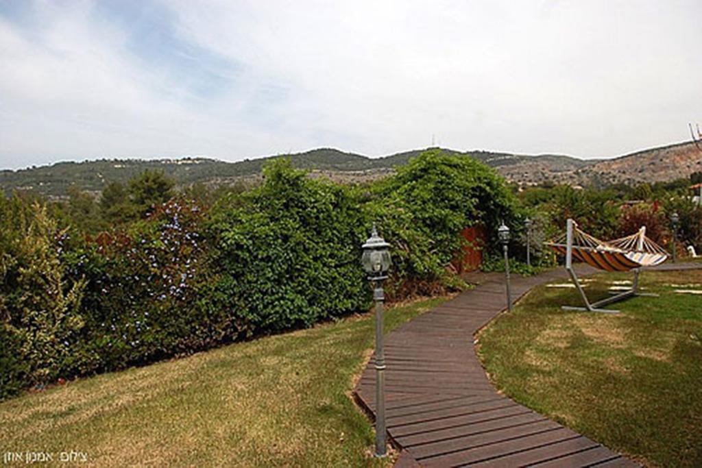 Between Sunrise And Sunset Suites Ya'ara Екстериор снимка