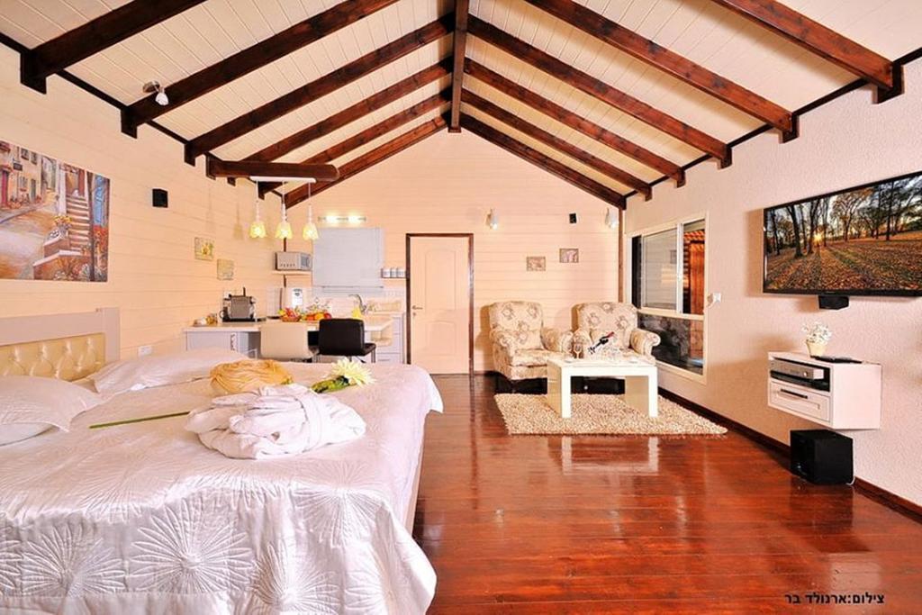 Between Sunrise And Sunset Suites Ya'ara Екстериор снимка
