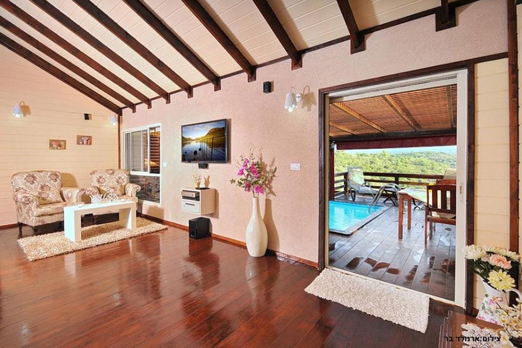 Between Sunrise And Sunset Suites Ya'ara Екстериор снимка