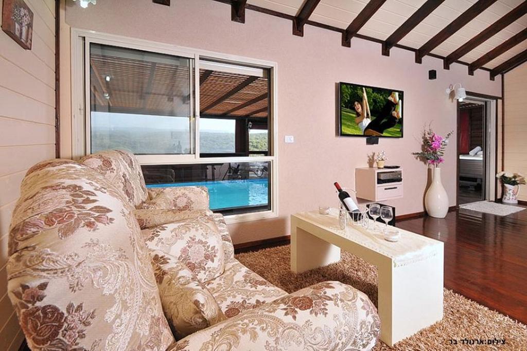 Between Sunrise And Sunset Suites Ya'ara Екстериор снимка